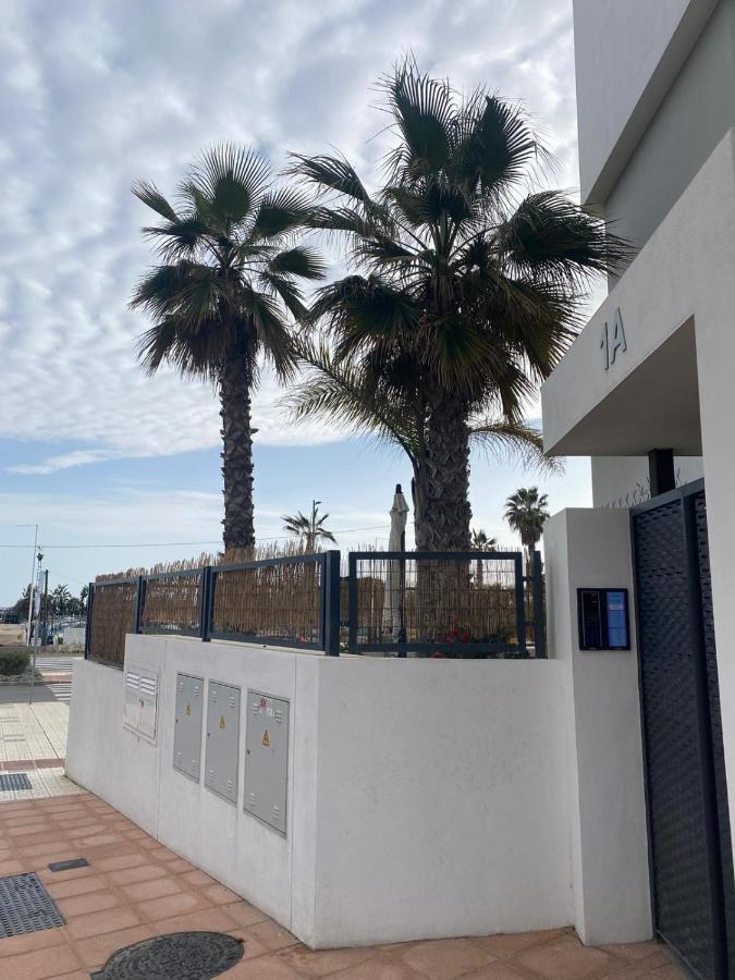 Apartamento Sealine Torrox Costa By The Beach Malaga Málaga Exterior foto